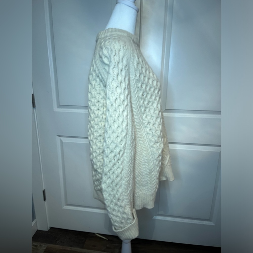 Levi’s sweater